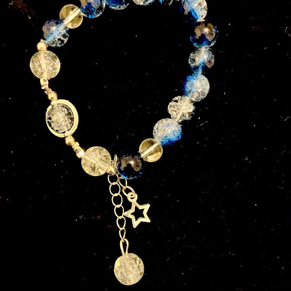 Blue and silver glass bead necklace #fairycore #cottagecore
18cm/7.08in